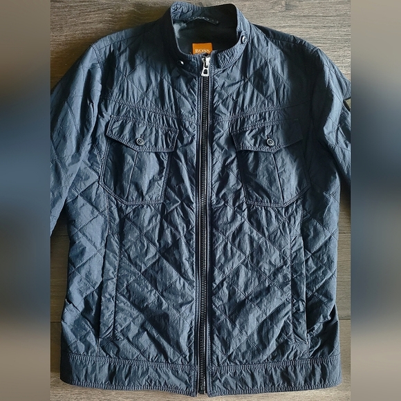 ๐ HOST PICK ๐ Hugo Boss Orange Men's Quilted Biker Jacket - Picture 12 of 14